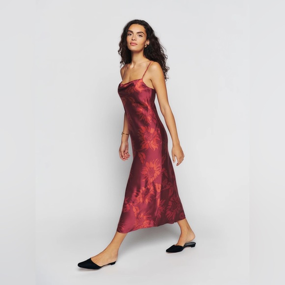 Reformation Salamanca Dress in Helios - Picture 5 of 11
